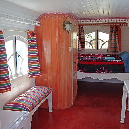 Zen Surf Beach House Hotel Aurir Zewnętrze zdjęcie