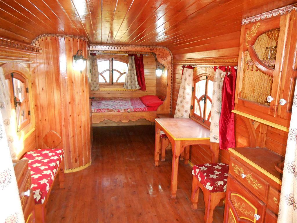 Zen Surf Beach House Hotel Aurir Zewnętrze zdjęcie