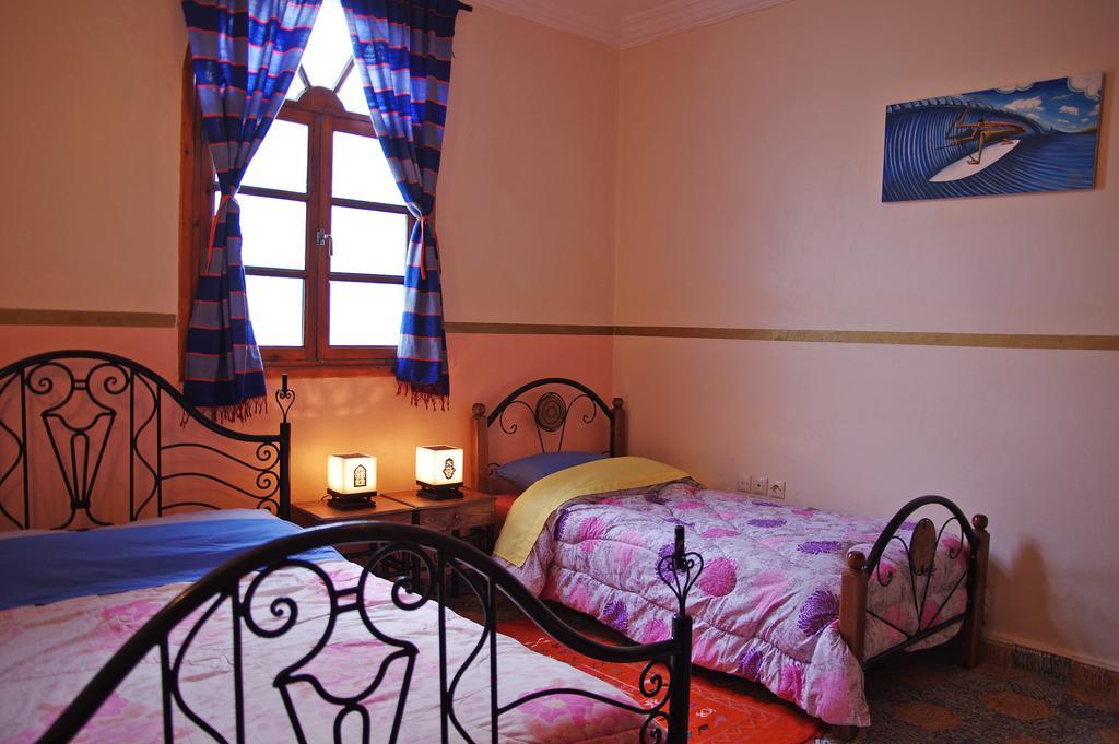 Zen Surf Beach House Hotel Aurir Zewnętrze zdjęcie