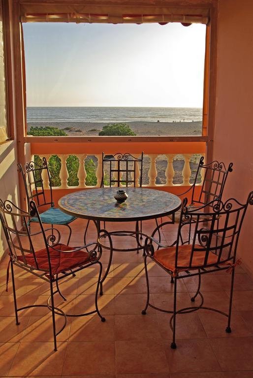 Zen Surf Beach House Hotel Aurir Zewnętrze zdjęcie